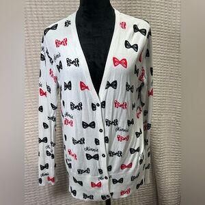 Disney Park‎ authentic vneckline long sleeves cardigan size Medium